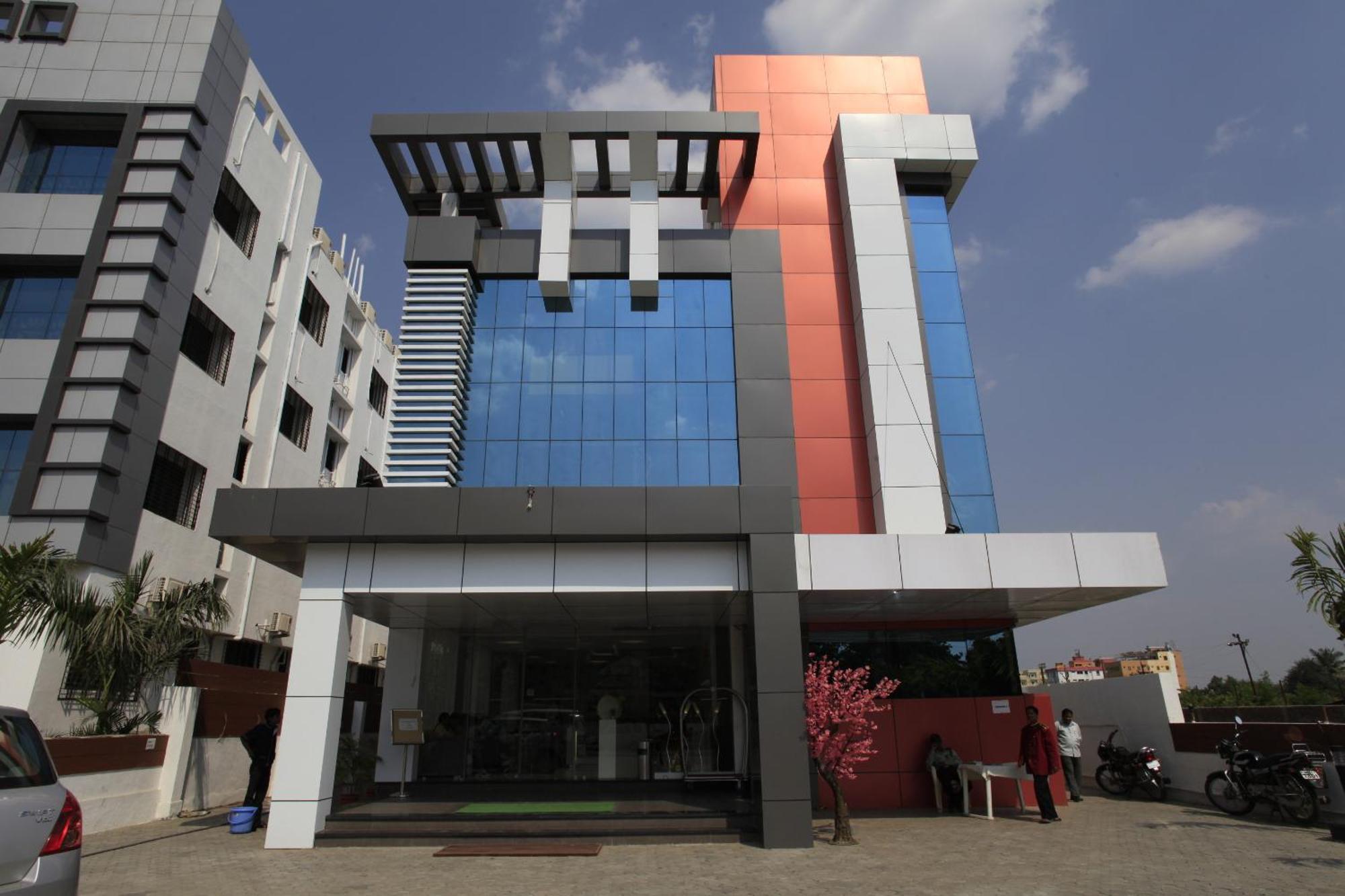 Hotel Sai Mahal Shirdi Exterior photo